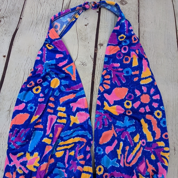 Ujena One Piece High Cut Swim Suit - Picture 5 of 6